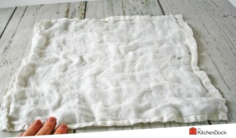 Kitchen Wrinkle How To Get Wrinkles Out Of Tablecloths? Quick & Easy Tips - The Kitchen ...